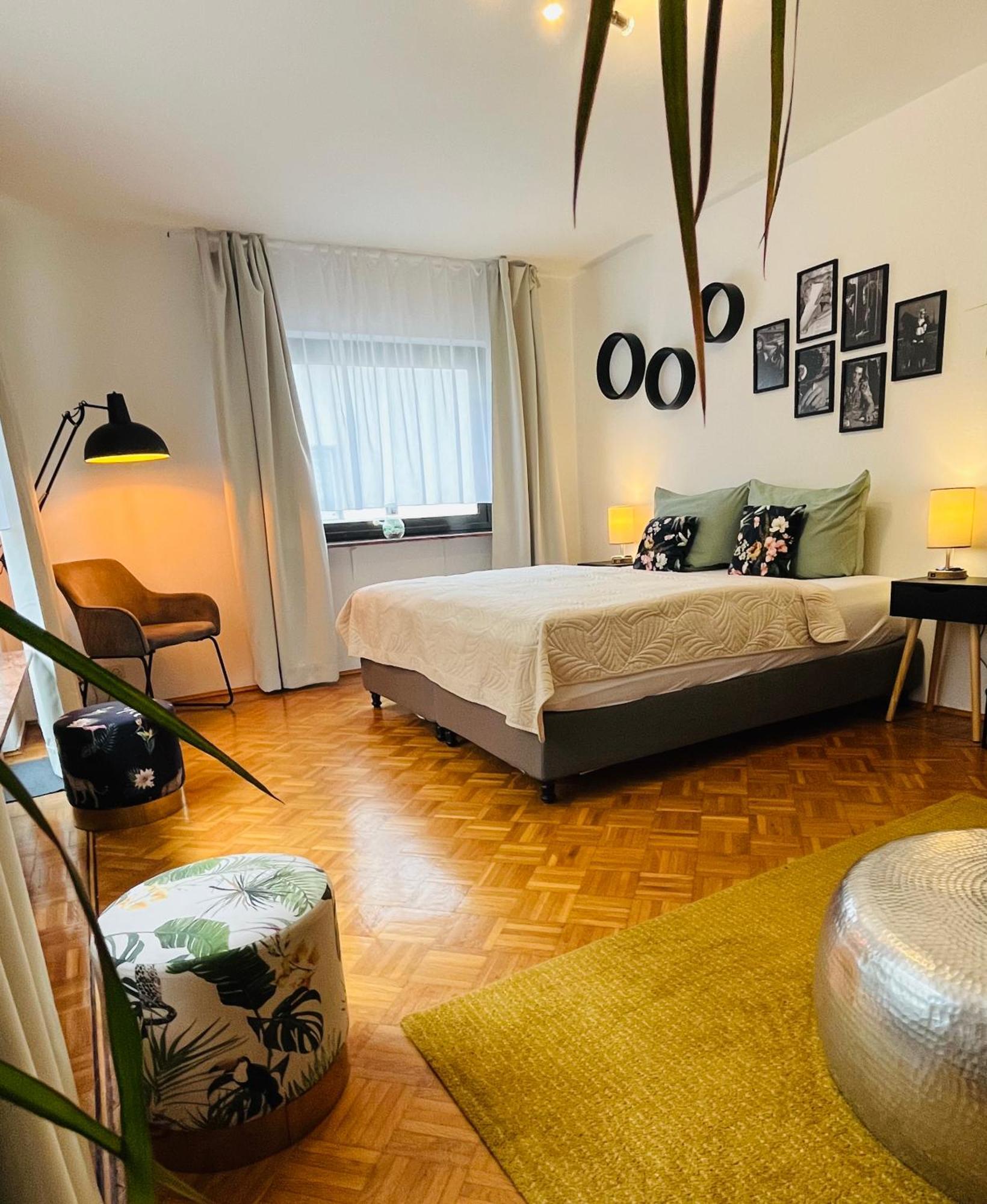 Casa Inn Parkview - Relax & Chill - Perfect For Business Travel, Weekend Trip, Family&Friends, Dogs Lover, Romance, Layover Or Longstay Limburg an der Lahn Exteriör bild